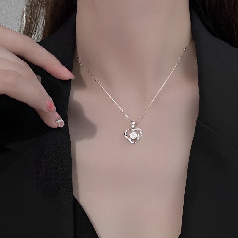 S925 Loving Heart in Sterling Silver Moissanite Necklace Elegant High-End Design Smart Heart Light Luxury All-Match Clavicle Chain